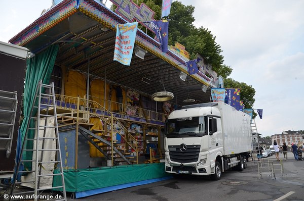 aufbau cranger kirmes 21juli2019