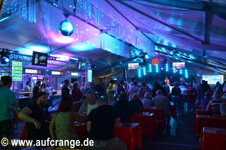 karaoke biergarten 001